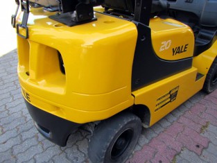 POUŽITÝ VYSOKOZDVIŽNÝ VOZÍK YALE 11FT20