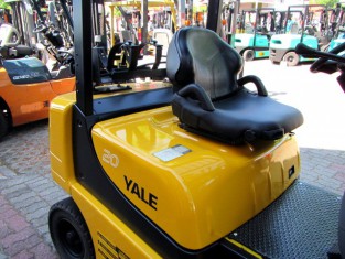 POUŽITÝ VYSOKOZDVIŽNÝ VOZÍK YALE 11FT20