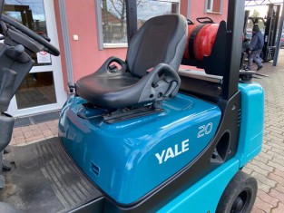 POUŽITÝ VYSOKOZDVIŽNÝ VOZÍK YALE 11FT20