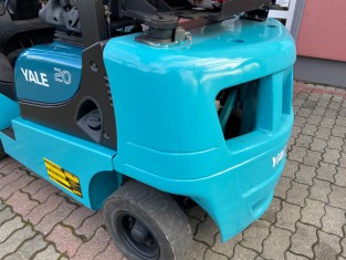 POUŽITÝ VYSOKOZDVIŽNÝ VOZÍK YALE 11FT20