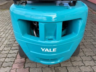 POUŽITÝ VYSOKOZDVIŽNÝ VOZÍK YALE 11FT20