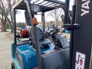 POUŽITÝ VYSOKOZDVIŽNÝ VOZÍK YALE 11FT20