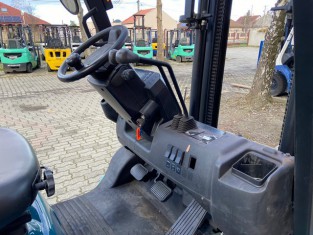 POUŽITÝ VYSOKOZDVIŽNÝ VOZÍK YALE 11FT20