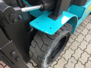 POUŽITÝ VYSOKOZDVIŽNÝ VOZÍK YALE 13FL30