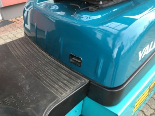 POUŽITÝ VYSOKOZDVIŽNÝ VOZÍK YALE 13FL30