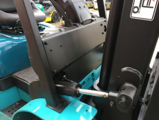 POUŽITÝ VYSOKOZDVIŽNÝ VOZÍK YALE 13FL30