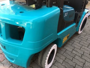 POUŽITÝ VYSOKOZDVIŽNÝ VOZÍK YALE 13FL30PAXIII25D