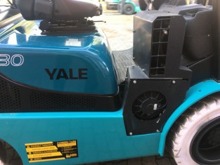 POUŽITÝ VYSOKOZDVIŽNÝ VOZÍK YALE 13FL30PAXIII25D