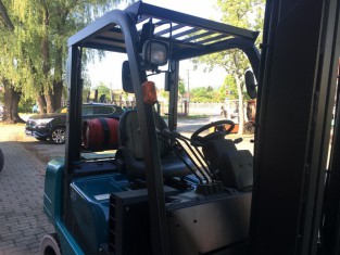 POUŽITÝ VYSOKOZDVIŽNÝ VOZÍK YALE 13FL30PAXIII25D