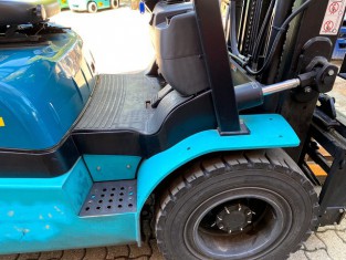 Použitý vysokozdvižný vozík YALE 13FL30