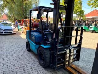 Použitý vysokozdvižný vozík YALE 13FL30